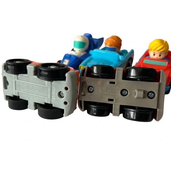 2/$30 ⭐️ Wheelies Bundle - 5 Little People Fisher-Price Wheelies - Picture 11 of 14